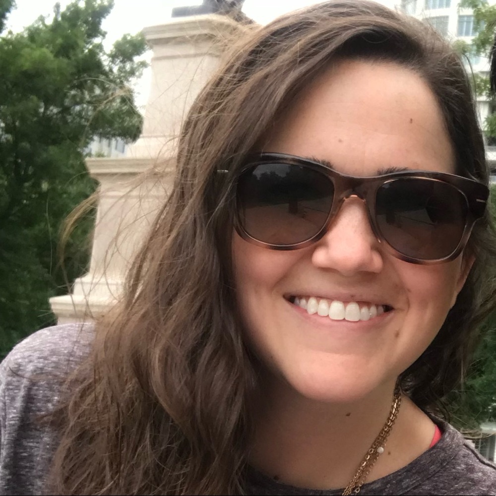 Meet your Posher, Amy